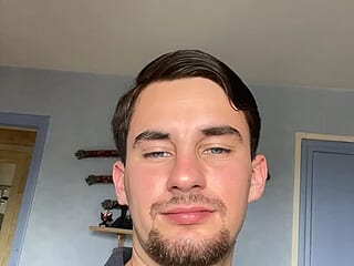 Cestmoi84 live webcam thumbnail