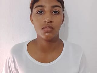 celeste_lewiis_ live webcam thumbnail