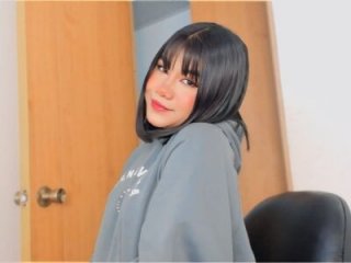 celine_bell20 live webcam thumbnail