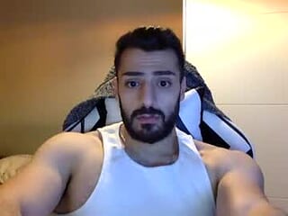 cemilyoztt live webcam thumbnail