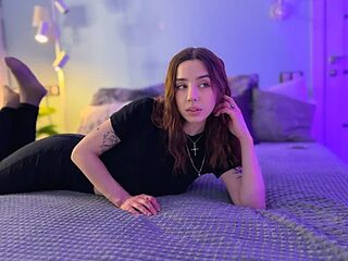 CharliGrace_ live webcam thumbnail