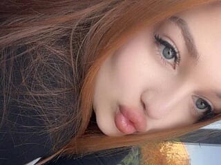 Charlotte_mistresss live webcam thumbnail