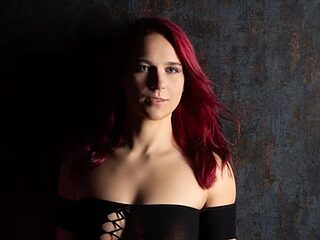 Charly-Asarda live webcam thumbnail