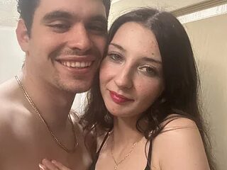 CheriOnTop live webcam thumbnail