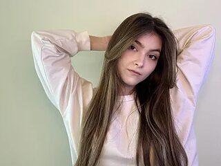 CherlyGuss live webcam thumbnail