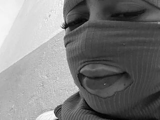 CherryAnnaXXy live webcam thumbnail