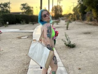 CherryBombBomb live webcam thumbnail