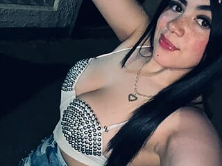 Chloe__fox_ live webcam thumbnail