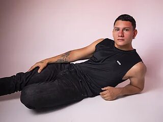 Chriss_Diamond live webcam thumbnail