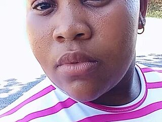 ChubbyQueensXX25 live webcam thumbnail