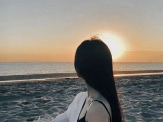 Chun_Ae95 live webcam thumbnail