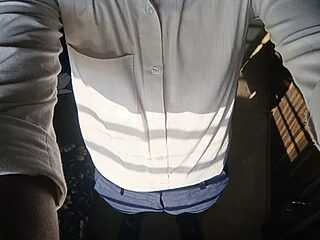 Chut_paglu_12 live webcam thumbnail