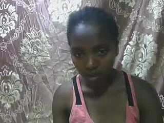 chanteuse655720 live webcam thumbnail