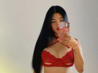 charlotte_9999 live webcam thumbnail
