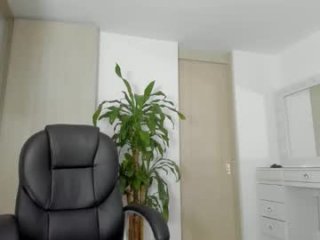 charlotte_tiller live webcam thumbnail