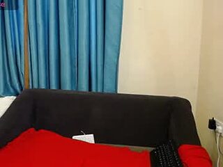 charmingcoco_ live webcam thumbnail