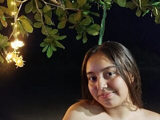 cherry_valeria live webcam thumbnail
