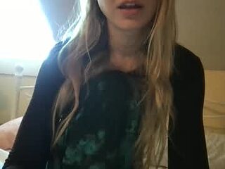 cherryflavorxx live webcam thumbnail