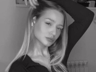 cherrykississ live webcam thumbnail