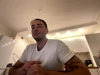 chill_guy13 live webcam thumbnail