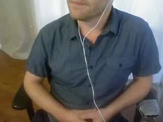 chill_hangs live webcam thumbnail