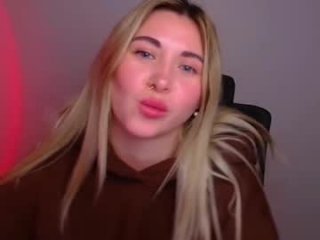 chloe_diva live webcam thumbnail