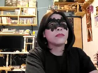chloe_neko15 live webcam thumbnail