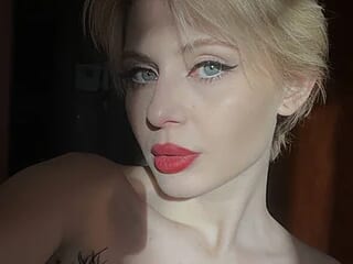 chloewinter live webcam thumbnail