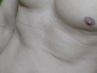 chocolate_alone live webcam thumbnail