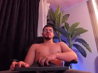 chris_gold_ live webcam thumbnail