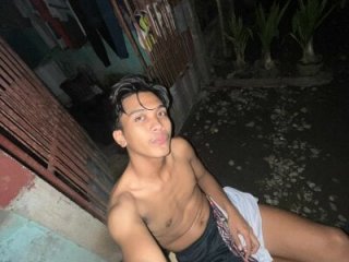chris_hot_asian_loverboy live webcam thumbnail