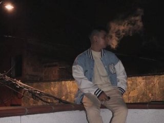 chris_suarez live webcam thumbnail