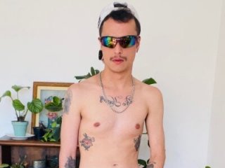 chrisalmeid_ live webcam thumbnail