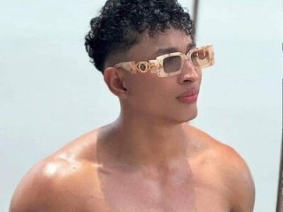 chriss_jones1 live webcam thumbnail