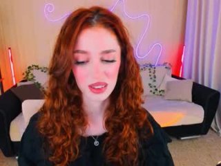 christinaconteeree live webcam thumbnail