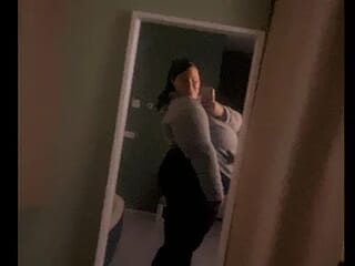 chubbyqueenbb live webcam thumbnail