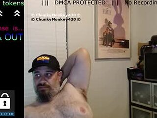 chunkymonkey420 live webcam thumbnail
