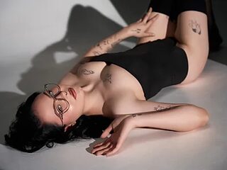 CindyMil live webcam thumbnail