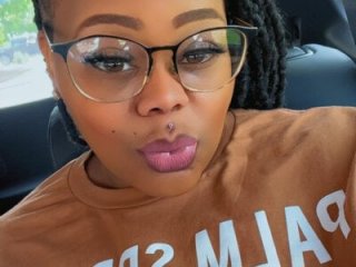 cinnabunnie22 live webcam thumbnail