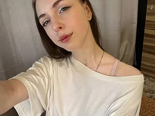 Clara_kitty live webcam thumbnail