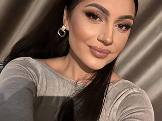 ClaraaJoy live webcam thumbnail
