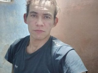 Cloud0nMycock live webcam thumbnail