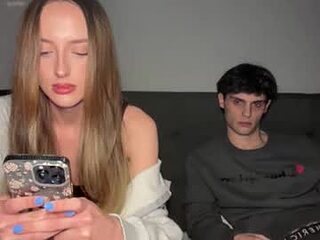 claraandnate live webcam thumbnail