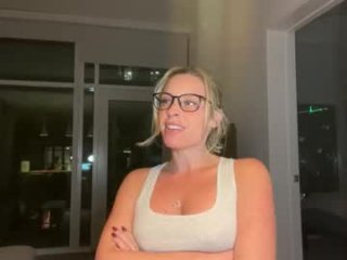 claudia_loves_u live webcam thumbnail