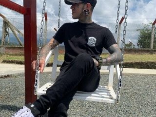 cleoo_jhonny live webcam thumbnail