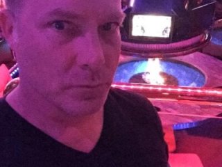 Cockmilker09 live webcam thumbnail