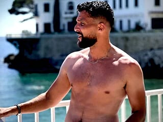 cockin13000 live webcam thumbnail
