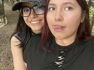 coffeeandbread live webcam thumbnail