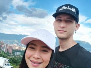 couplehotsex_ live webcam thumbnail