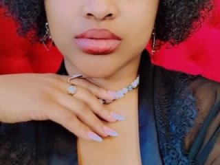 CREAMYCUPCAKExxx live webcam thumbnail